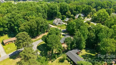 225 Middleton Avenue Matthews NC 28104