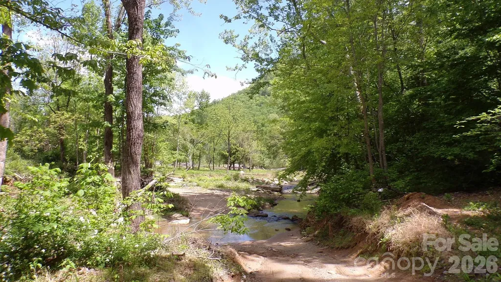 216 Paradise Road Hendersonville NC 28792