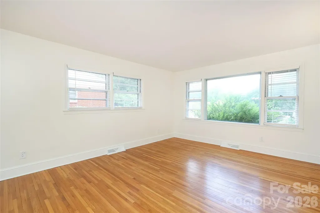1720 Miles Court Charlotte NC 28216