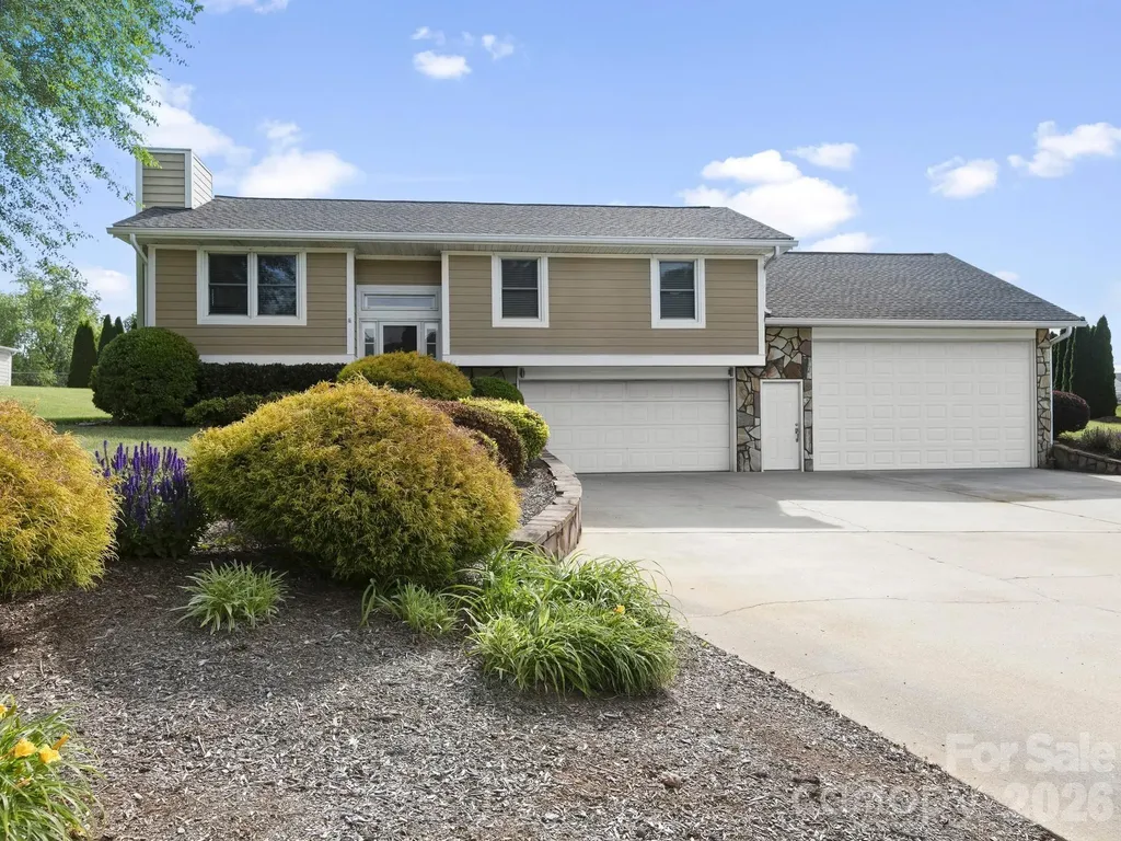 3 Fieldcrest Drive Candler NC 28715