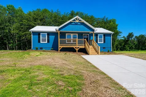 2020 Bailey Drive Hickory NC 28601