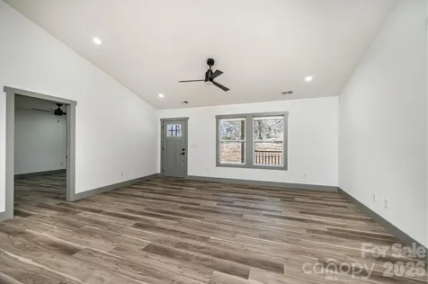 2020 Bailey Drive Hickory NC 28601