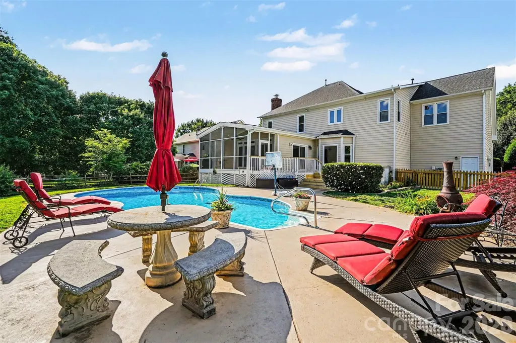 7068 Kidwelly Lane Matthews NC 28104