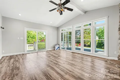 7068 Kidwelly Lane Matthews NC 28104