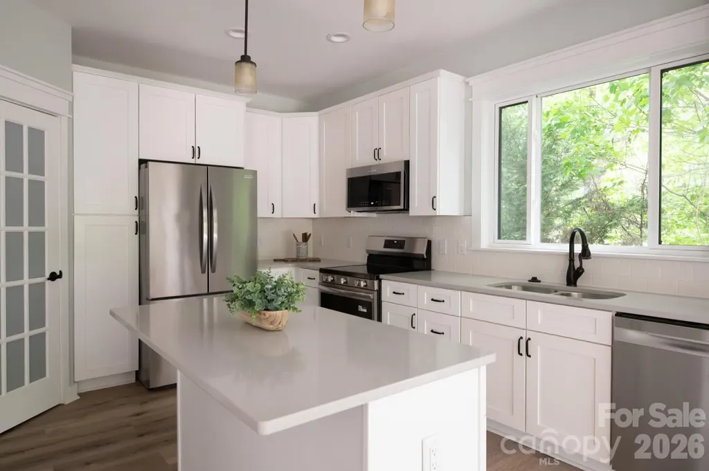 45 Gash Cove Road Hendersonville NC 28791