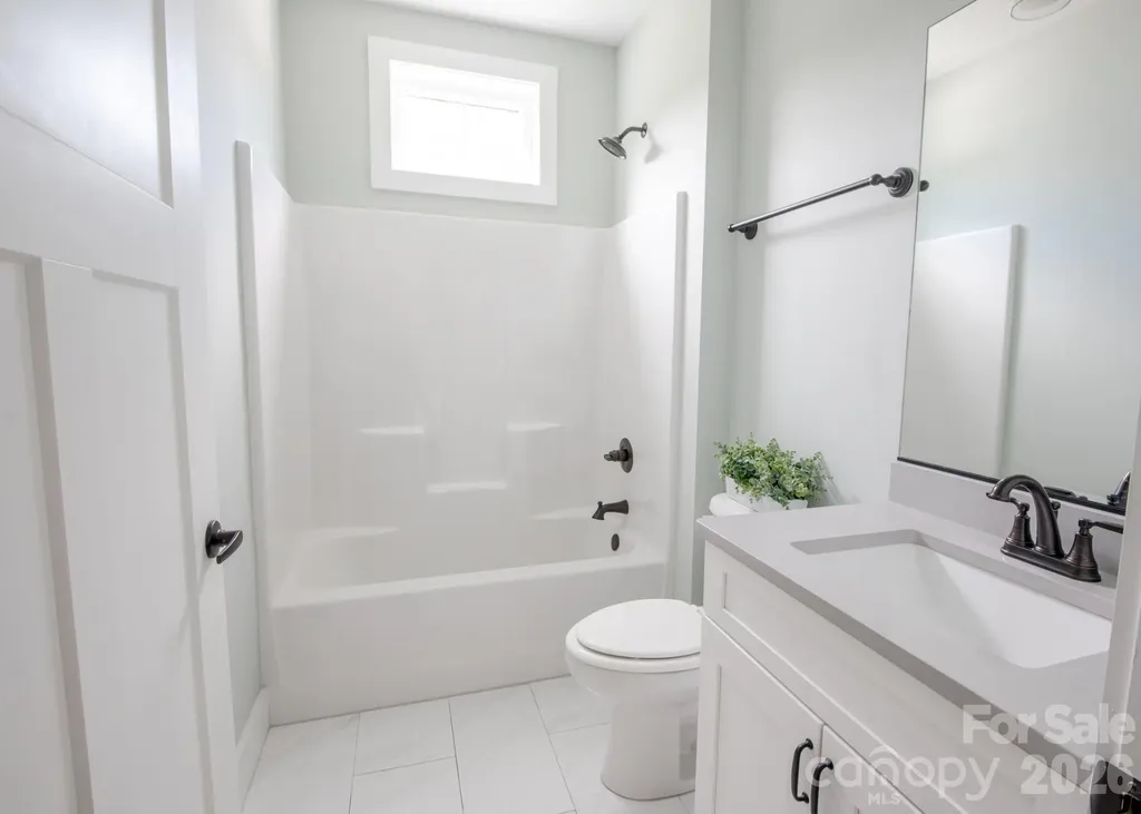 45 Gash Cove Road Hendersonville NC 28791