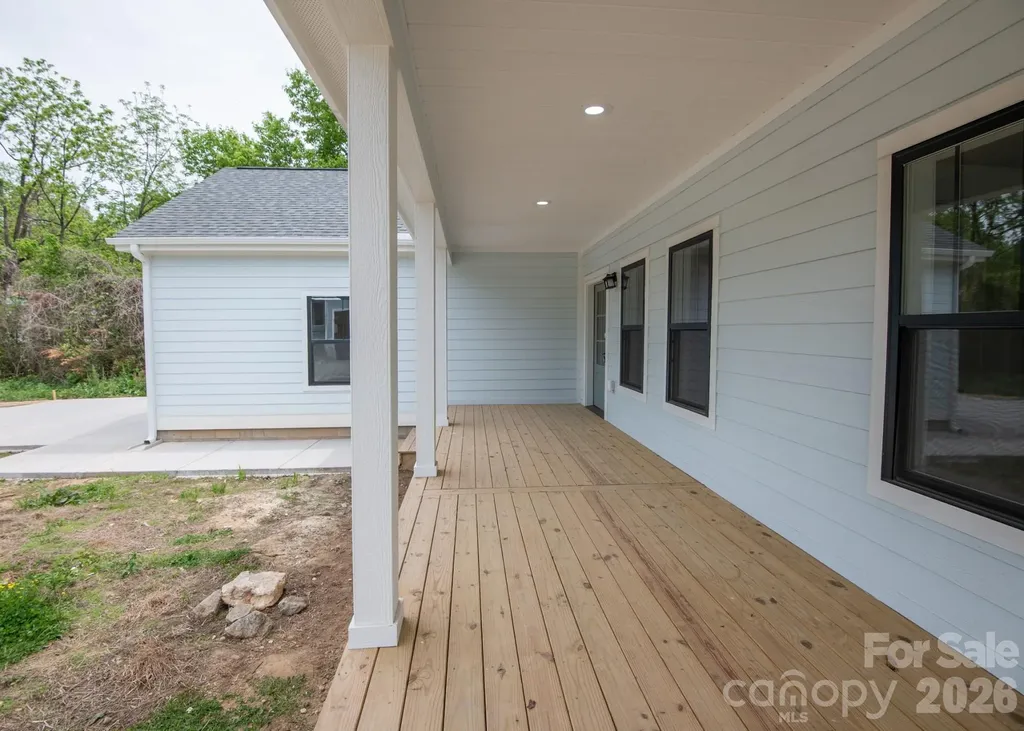 45 Gash Cove Road Hendersonville NC 28791