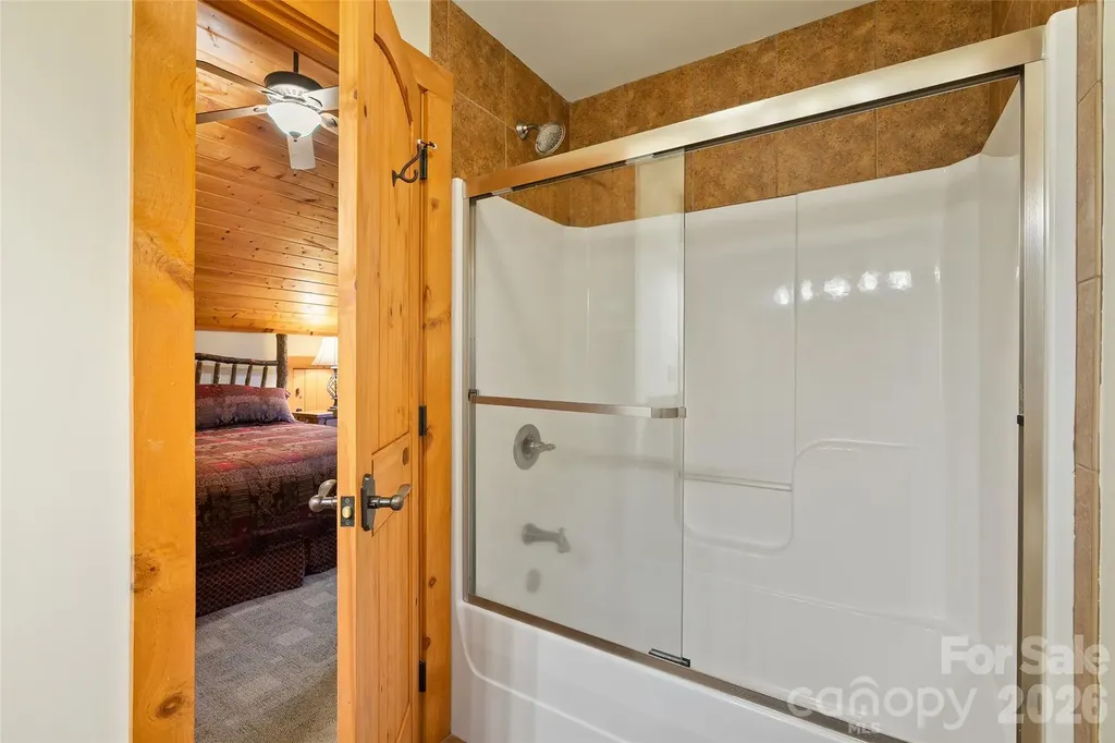17 Rachels Circle Maggie Valley NC 28751