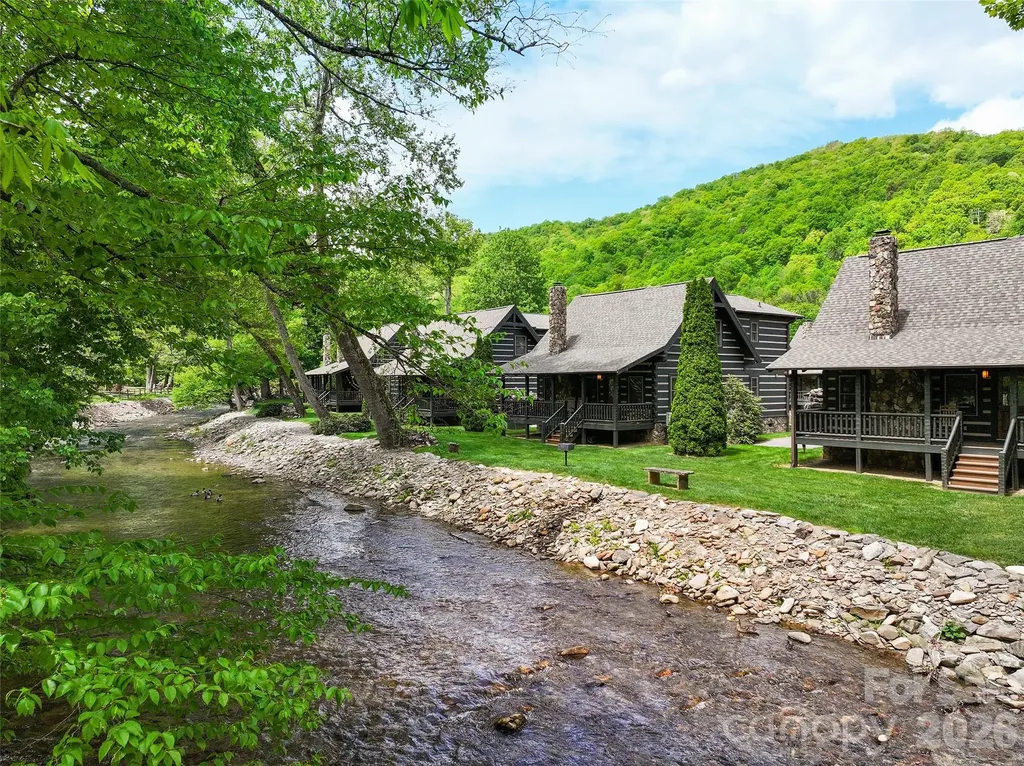 17 Rachels Circle Maggie Valley NC 28751