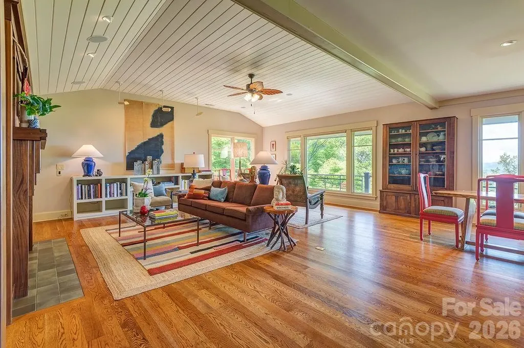 24 Westhaven Drive Asheville NC 28804