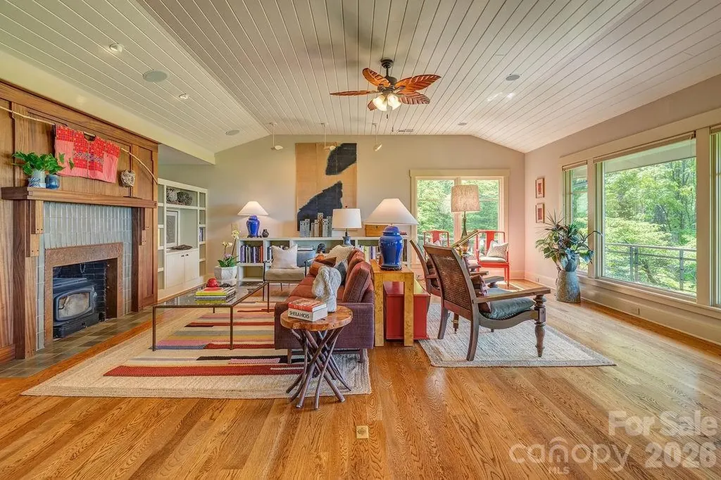 24 Westhaven Drive Asheville NC 28804