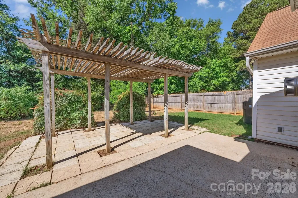 14422 Southbridge Forest Drive Charlotte NC 28273