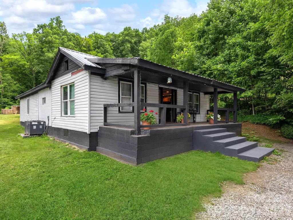 181 Harley Davidson Drive Canton NC 28716