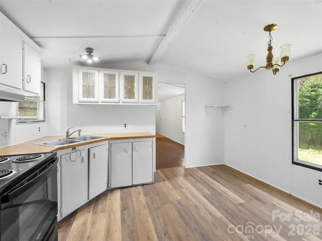 32 Noland Hills Drive Leicester NC 28748