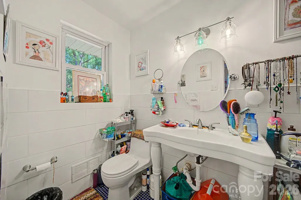 5127 Hoover Drive Charlotte NC 28269