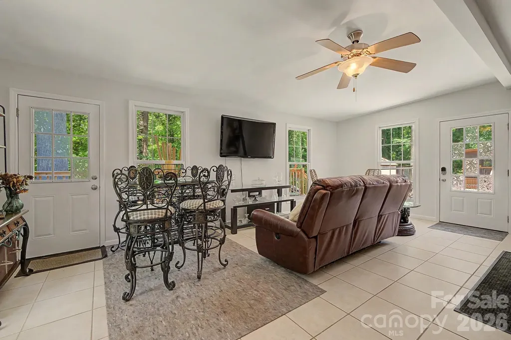 5127 Hoover Drive Charlotte NC 28269