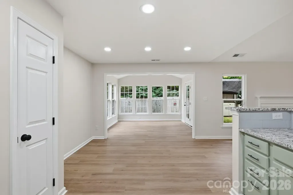 5123 Sunburst Lane Charlotte NC 28213