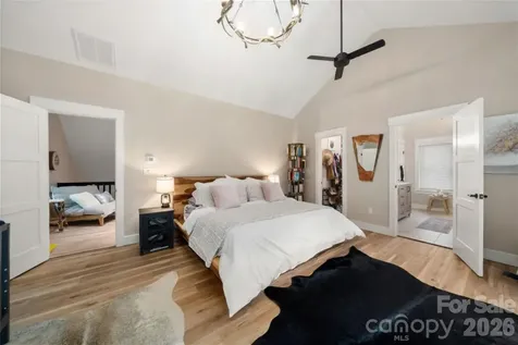 14 Locust Street Black Mountain NC 28711