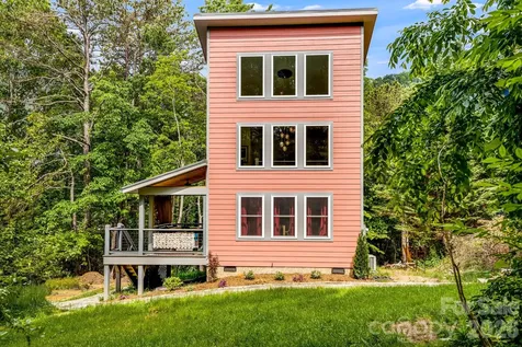 14 Locust Street Black Mountain NC 28711