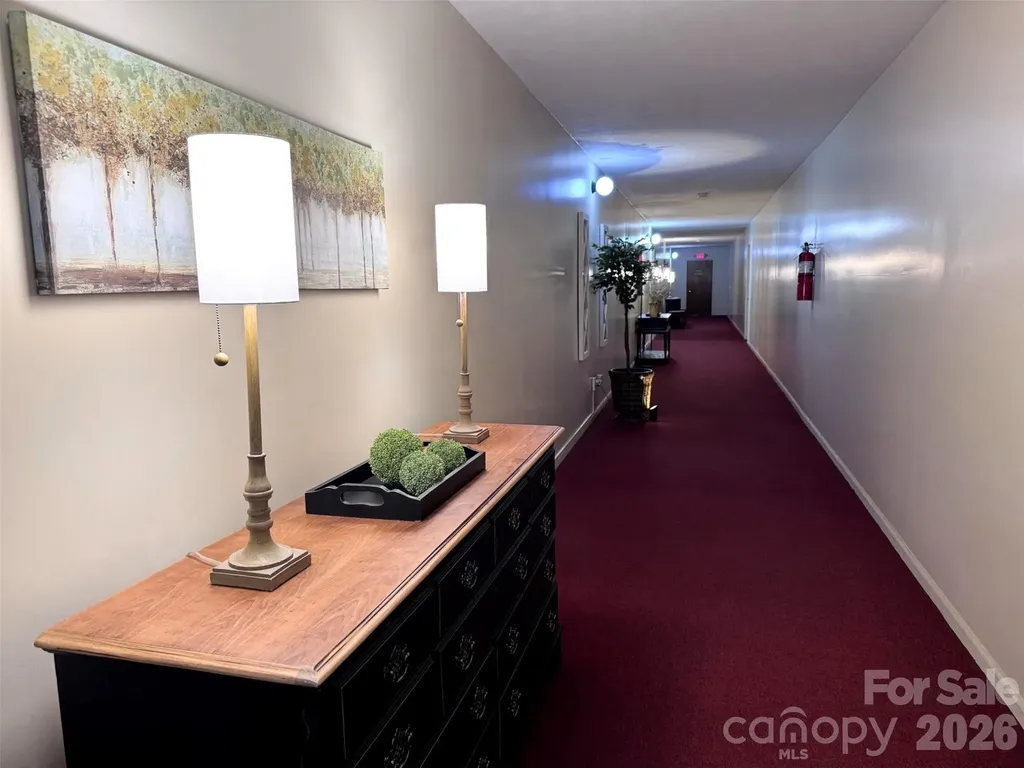427 6th Avenue W Hendersonville NC 28739