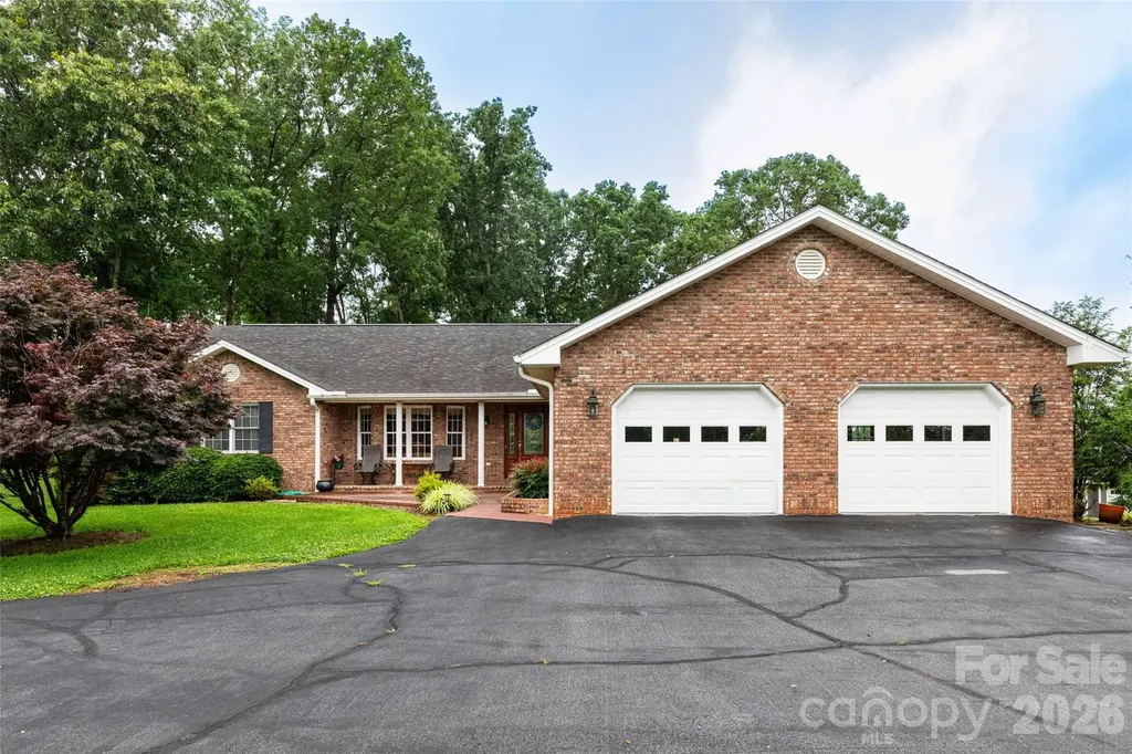 45 Presbyterian Church Road Mills River NC 28759