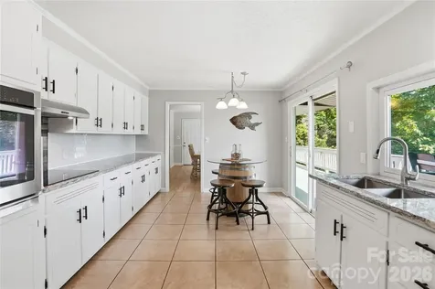 1113 Palmyra Drive Tega Cay SC 29708