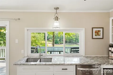 1113 Palmyra Drive Tega Cay SC 29708