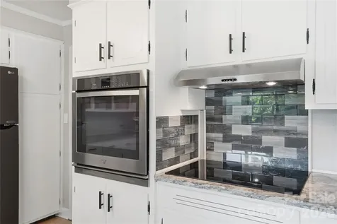 1113 Palmyra Drive Tega Cay SC 29708