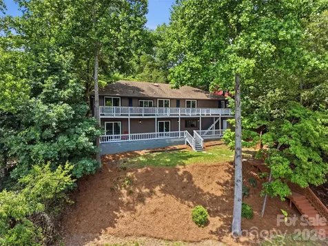 1113 Palmyra Drive Tega Cay SC 29708