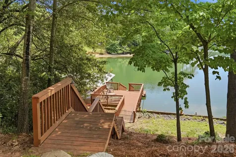 1113 Palmyra Drive Tega Cay SC 29708