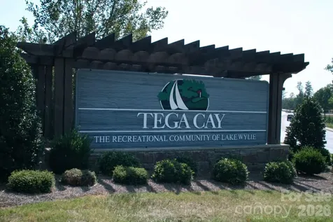 1113 Palmyra Drive Tega Cay SC 29708