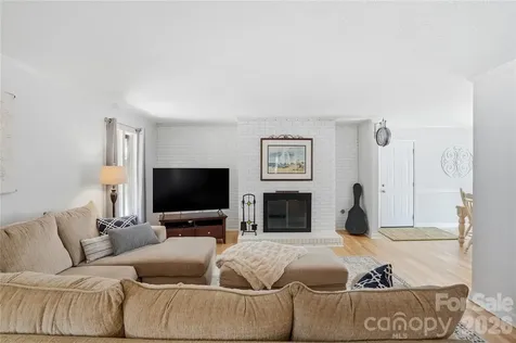 1113 Palmyra Drive Tega Cay SC 29708
