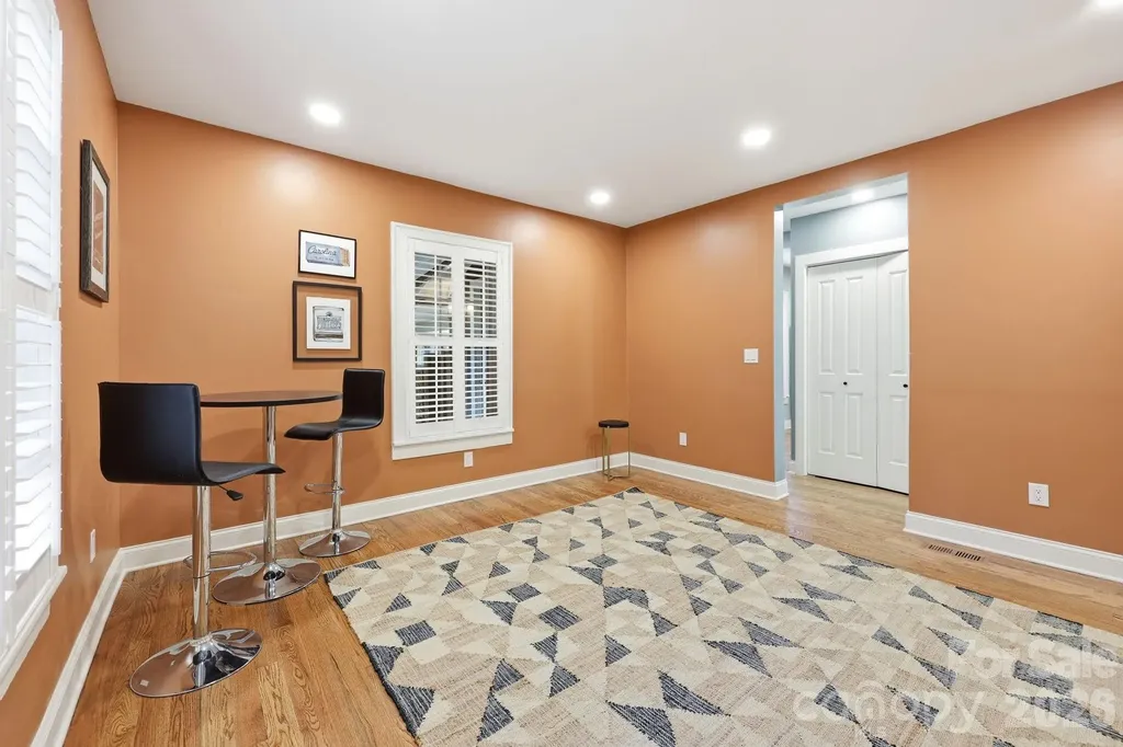 327 Campus Street Charlotte NC 28216