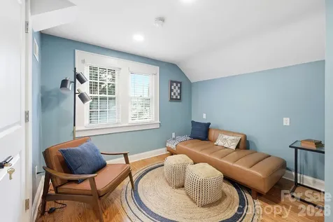 327 Campus Street Charlotte NC 28216