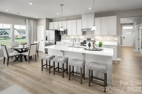 916 Heathway Drive Charlotte NC 28213