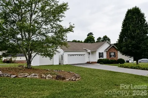5139 Silver Tree Trail Conover NC 28613