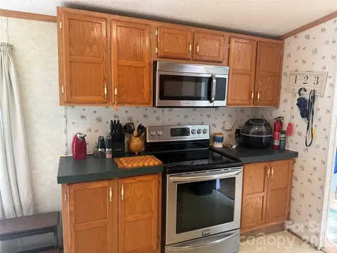 39 Lisa Court Otto NC 28763