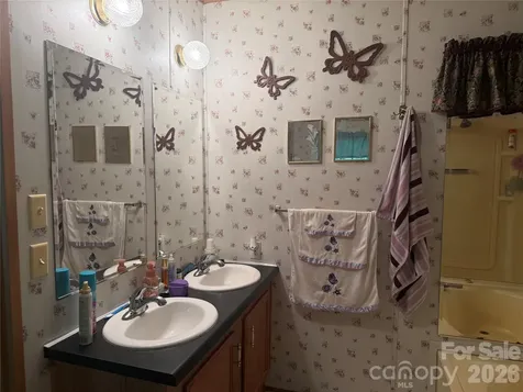 39 Lisa Court Otto NC 28763