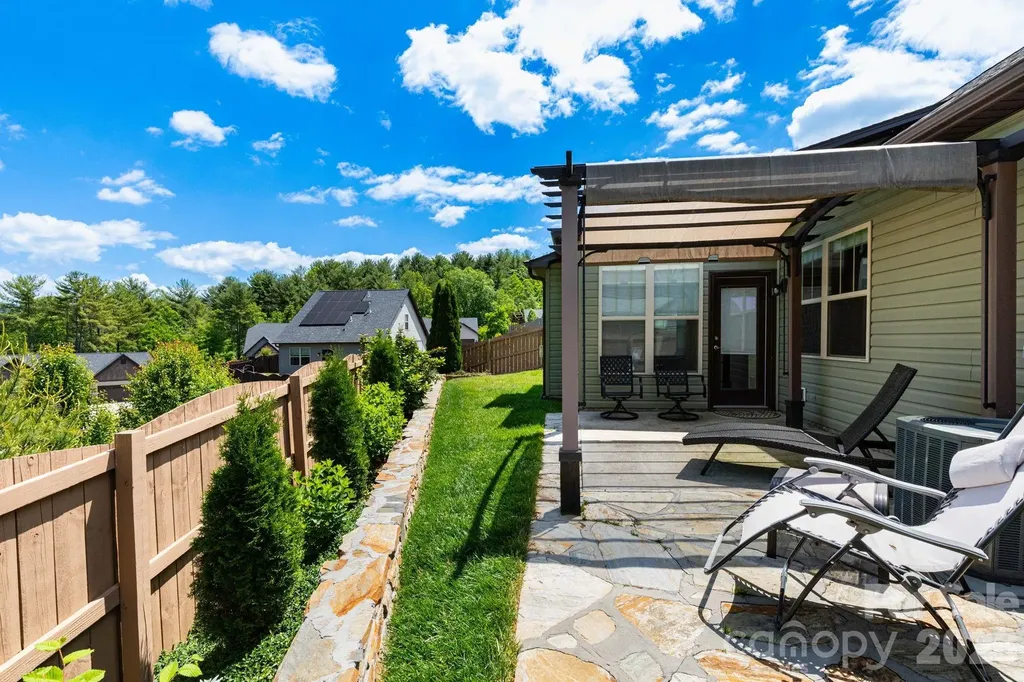 407 Bell Lily Drive Weaverville NC 28787
