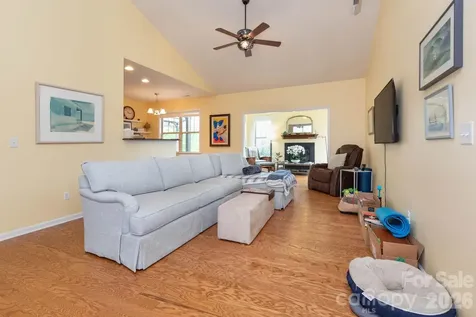 407 Bell Lily Drive Weaverville NC 28787