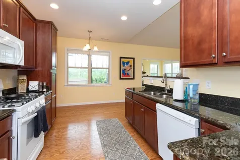 407 Bell Lily Drive Weaverville NC 28787