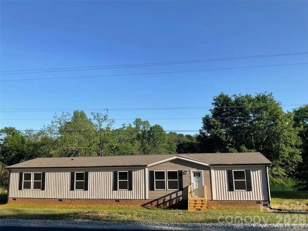 2226 Harris Henrietta Road Mooresboro NC 28114