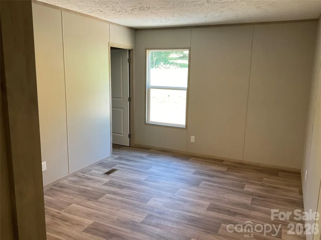 2226 Harris Henrietta Road Mooresboro NC 28114