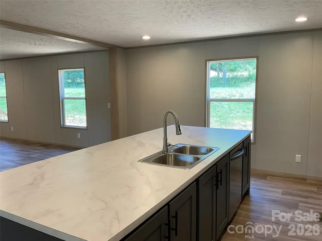 2226 Harris Henrietta Road Mooresboro NC 28114