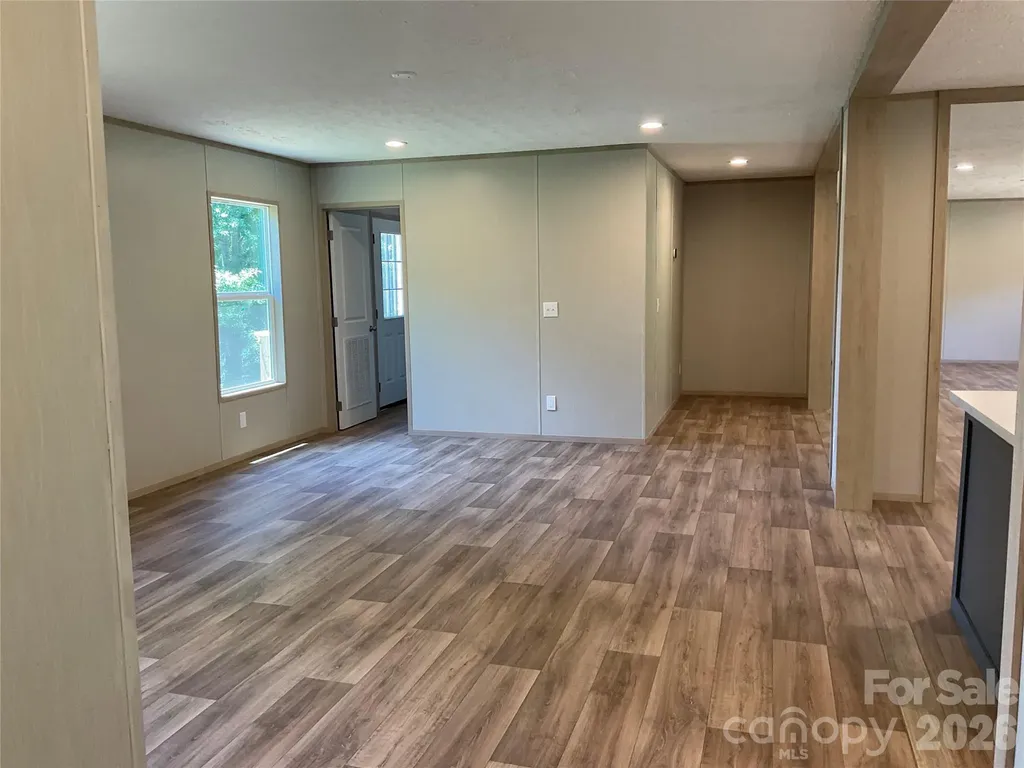 2226 Harris Henrietta Road Mooresboro NC 28114