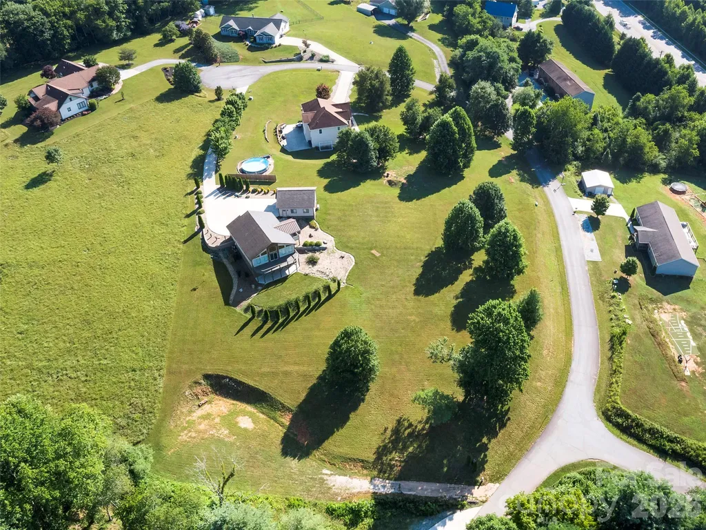 141 Round Top Circle Mills River NC 28759