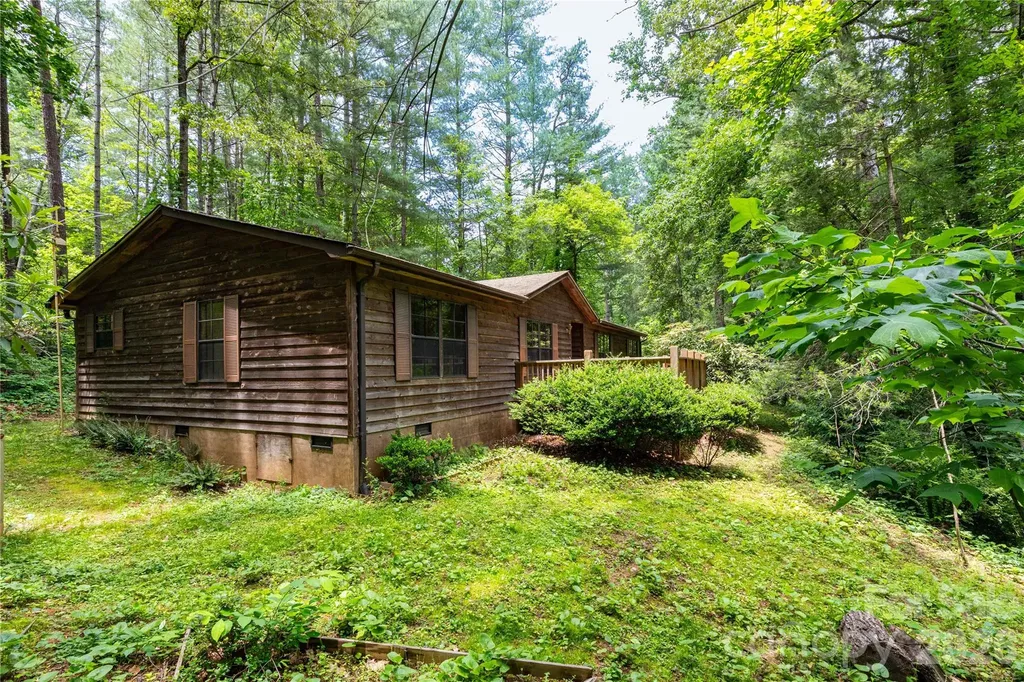 1010 Sharon Ridge Road Fairview NC 28730