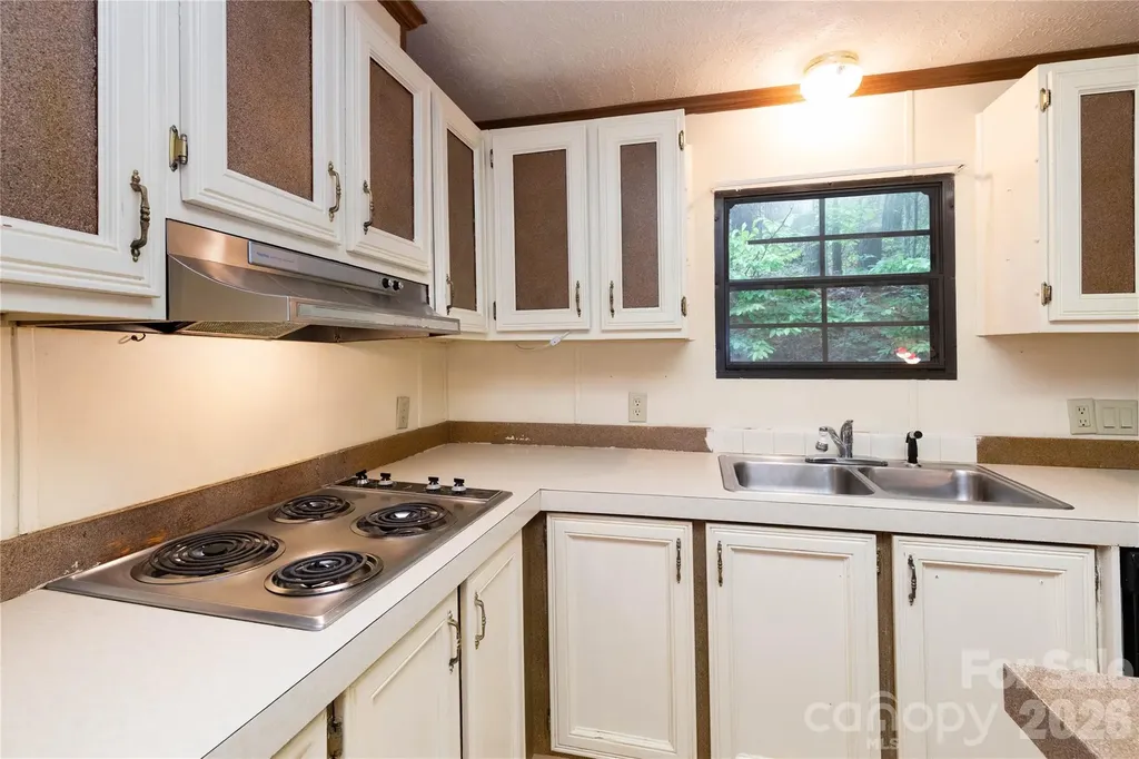 1010 Sharon Ridge Road Fairview NC 28730