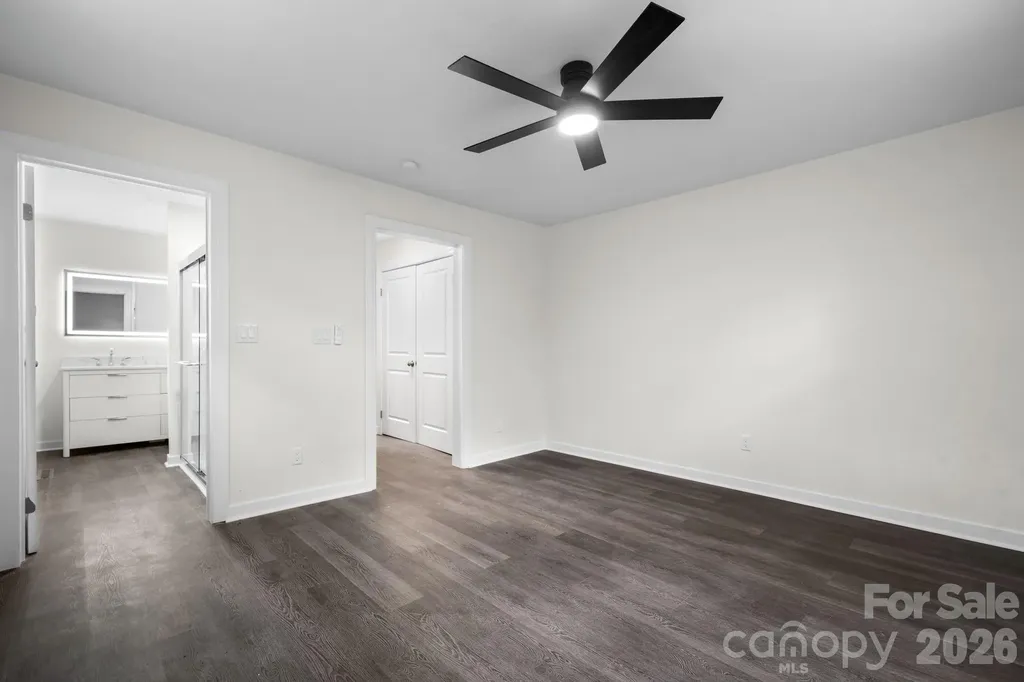 411 20th Avenue NE Hickory NC 28601