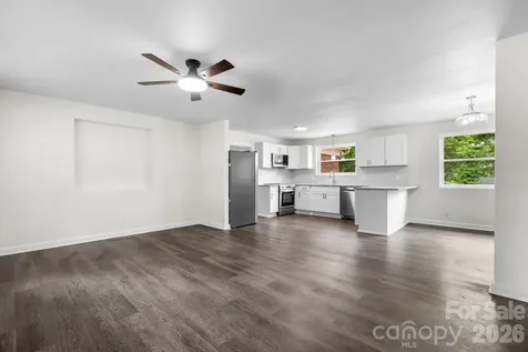 411 20th Avenue NE Hickory NC 28601